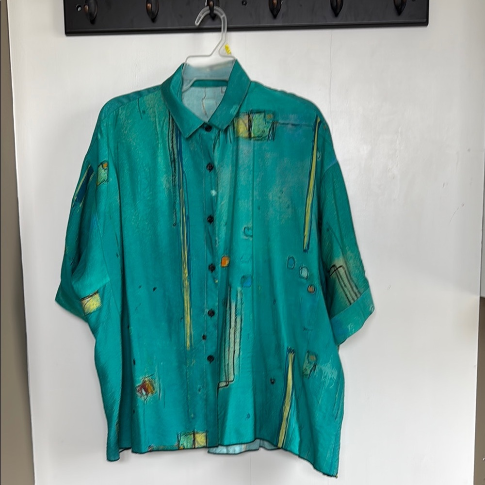 Geometric Women’s Top